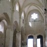Abbaye de Noirlac - l'entrée de l'église, vue de la nef