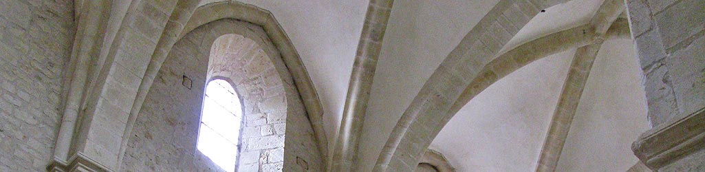 Abbaye de Noirlac - détail de la voûte de l'église