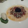 La coquille Saint-Jacques : noix en fines lamelles marinées, huîtres Gillardeau, caviar d'Aquitaine, sorbet iodé