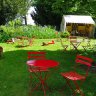 Pagode de Chanteloup - l'agréable jardin où l'on peut prendre une collation. 