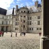 Château de Blois –  l’aile François Ier vue de la galerie de l’aile Louis XII