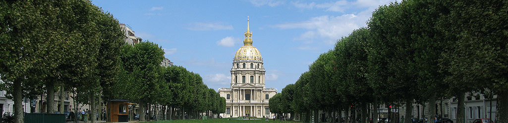 Les Invalides, l'église du Dôme vue de l'esplanade Jacques Chaban-Delmas