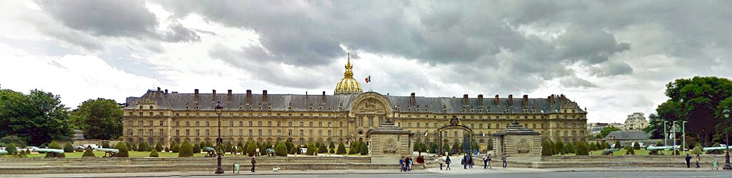L'Hôtel des Invalides, la façade dessinée par Libéral Bruant.