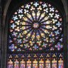Cathédrale Saint-Vincent de Saint-Malo – la rosace et les vitraux du chevet plat (Jean Le Moal – maître-verrier Bernard Allain)