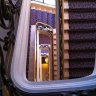 Trianon Palace, détail de l'escalier